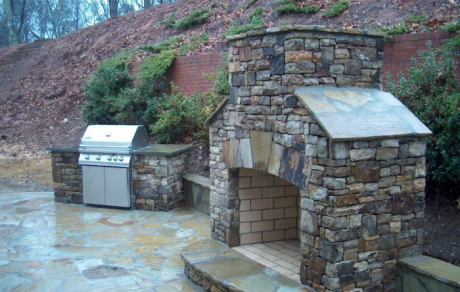 Outdoor Grill and Fireplace